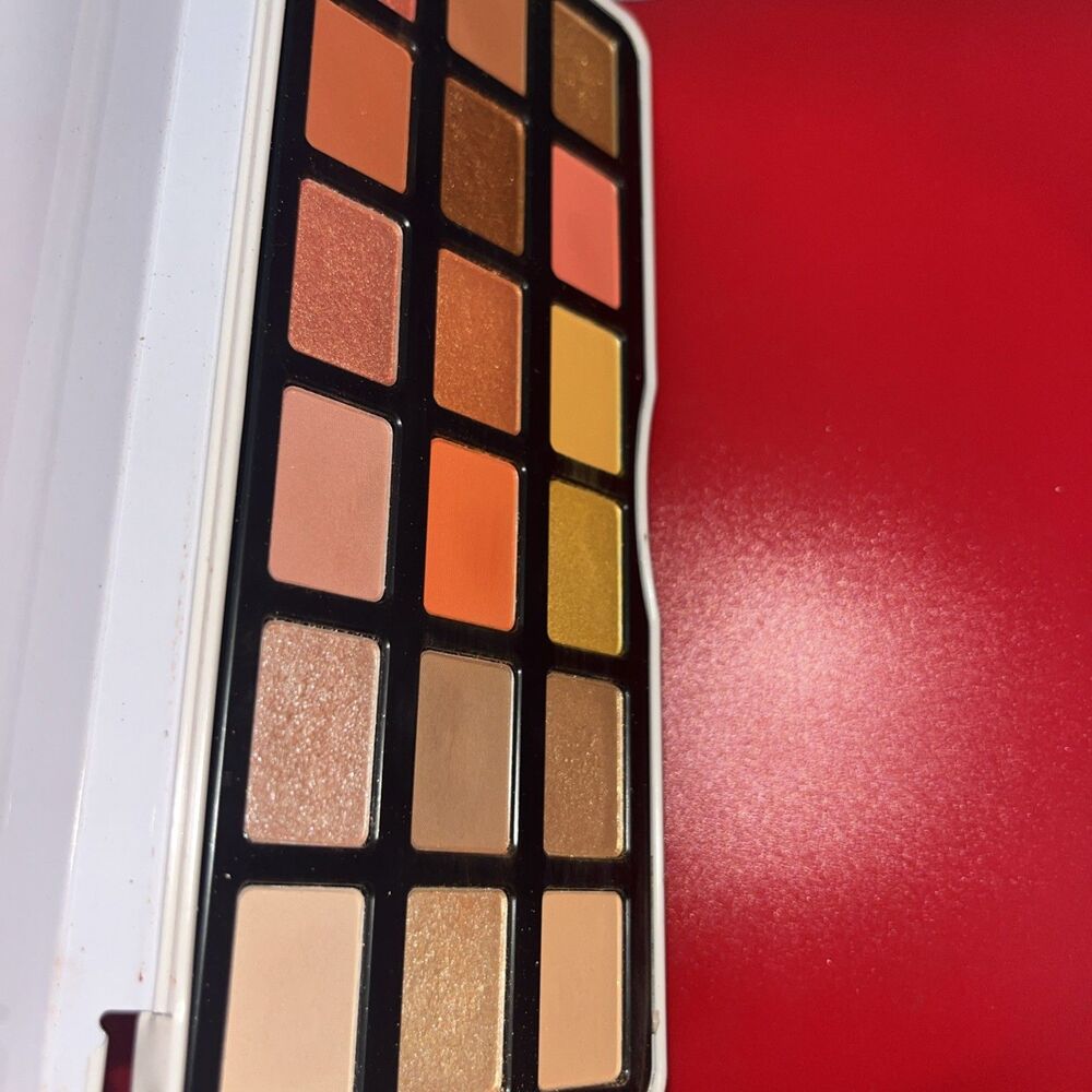 Morphe 18H Heatseeker Artistry Palette • 0.65 Oz - Picture 5 of 5